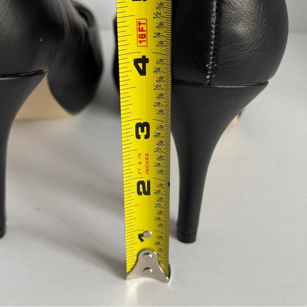 Madden Girl Getta Round Toe Classic Platform Heels Size 10 - Picture 10 of 13